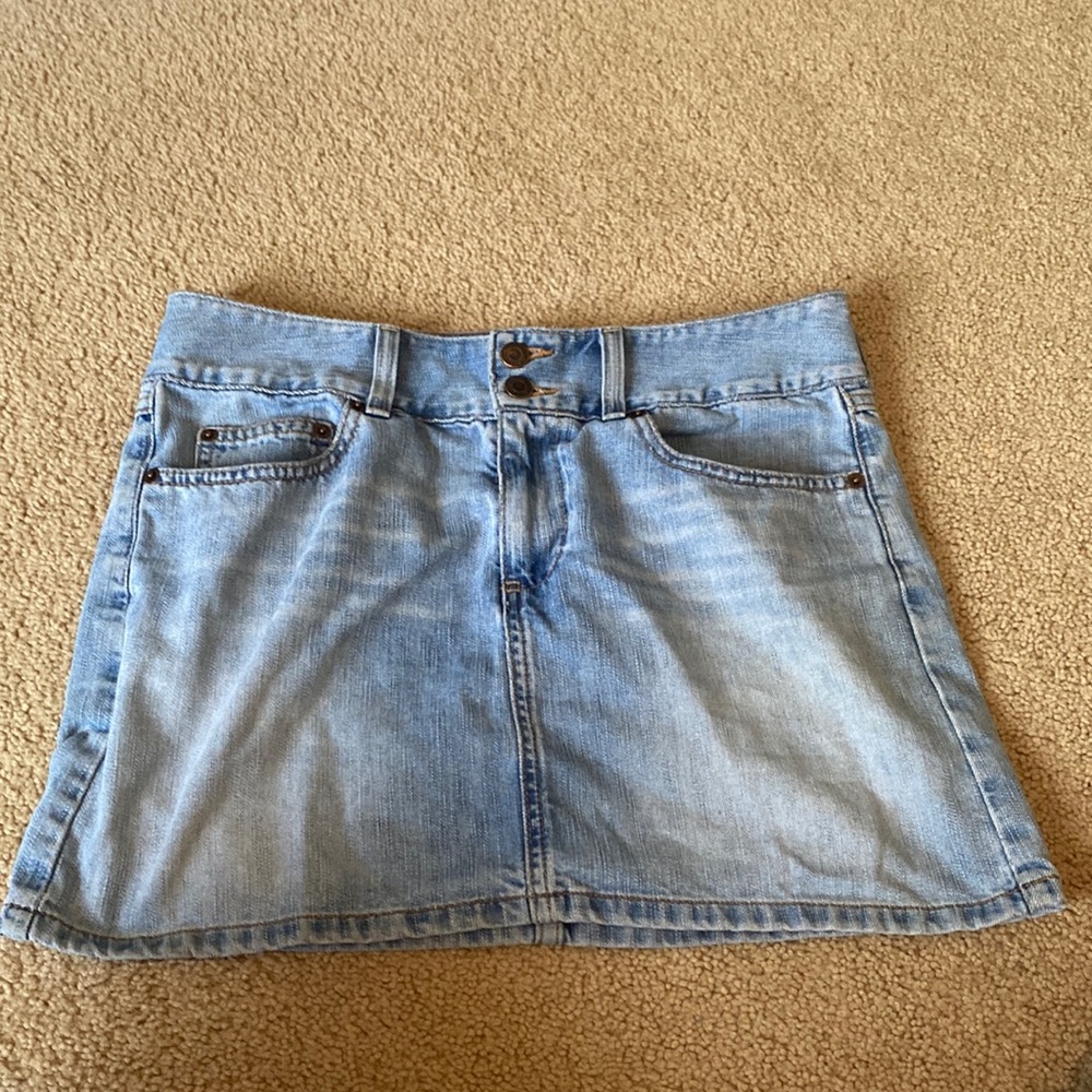 Super cute jean mini skirt!